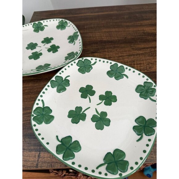 MESA two St Patrick’s Day shamrock plates - Picture 2 of 11